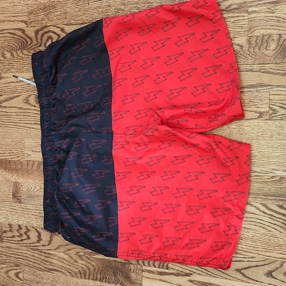 (L) AC⚡️DC Men's Shorts Summer Vacation Rock 80s Heavy Metal Retro - Picture 8 of 8